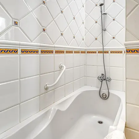 14b Quinta Do Paraiso Amazing House Located In T Willa *