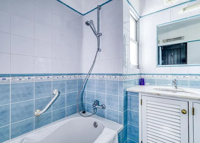 14b Quinta Do Paraiso Amazing House Located In T *